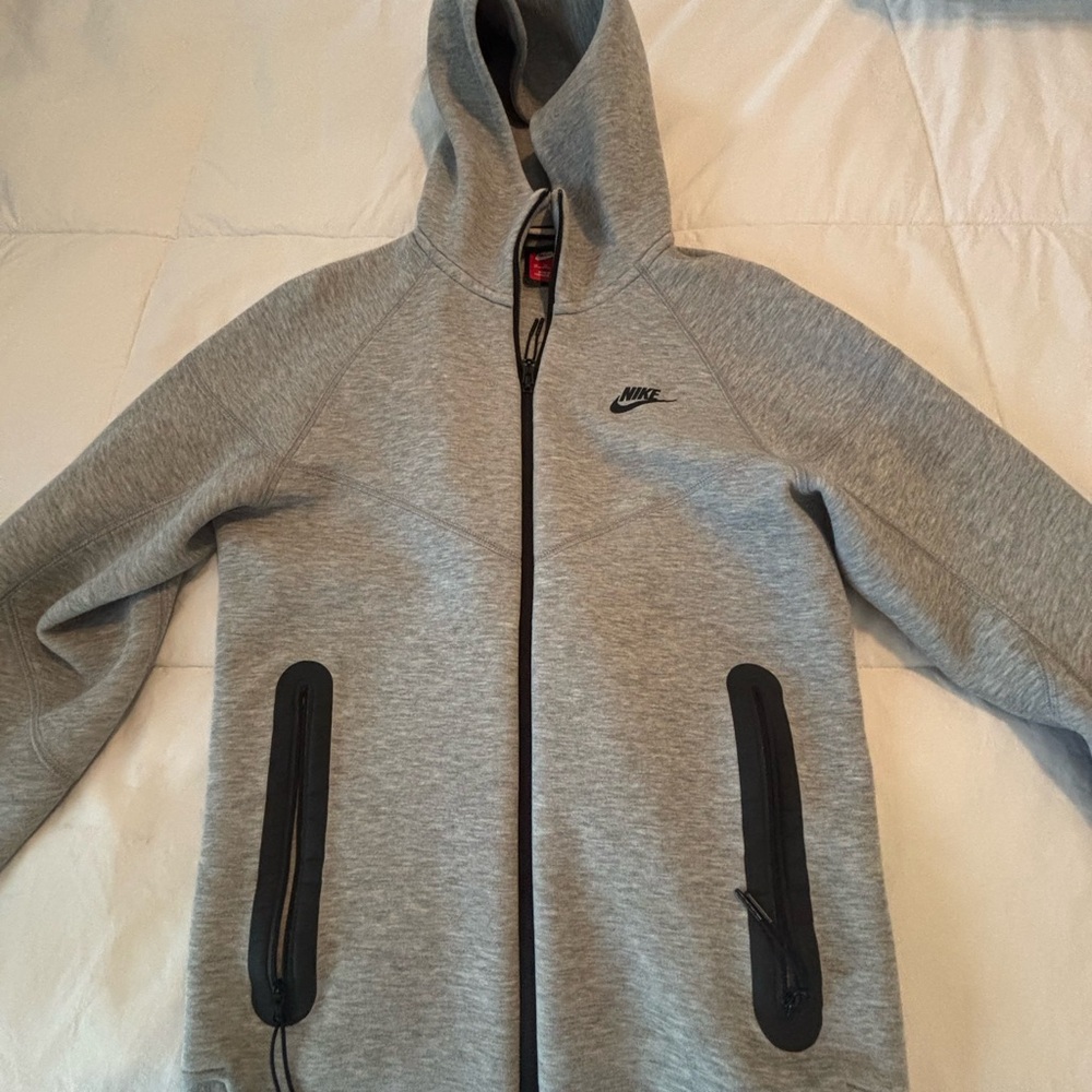 Nike Tech